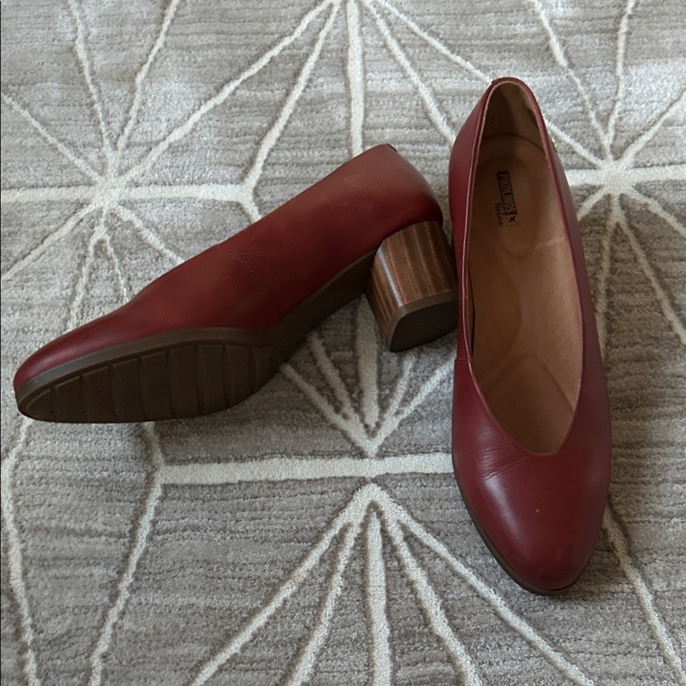 PIKOLINOS Leather Heels